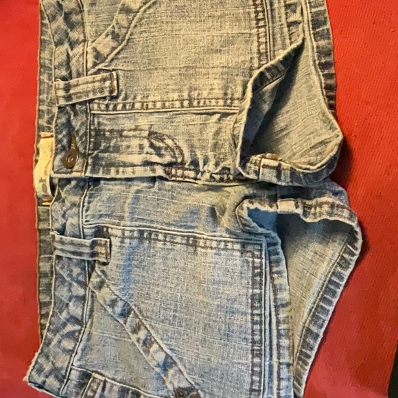 LEI JEAN SHORTS SIZE 9 - Picture 1 of 4